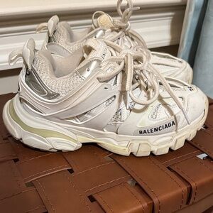 Balenciaga Women's Cream and White Sneakers see measurements